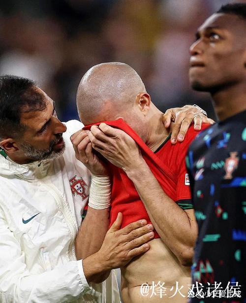 伊沃比调侃巴锡射门:非洲杯之前你这球先到了 伊沃比调侃巴锡射门:非洲杯之前你这球先到了