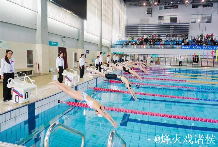 第四届武汉“小江豚”游泳节开幕,582名小选手竞逐浪尖 第四届武汉“小江豚”游泳节开幕,582名小选手竞逐浪尖